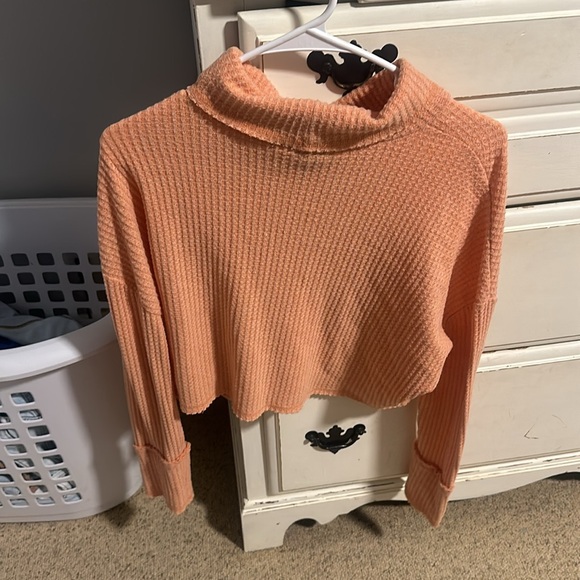 Coral cropped sweater - Picture 2 of 2